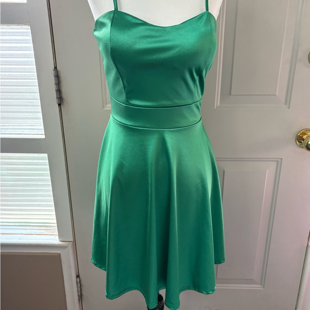 Elegant Green Satin Grad 8 Grad/Wedding Guest/Semi Formal Dress